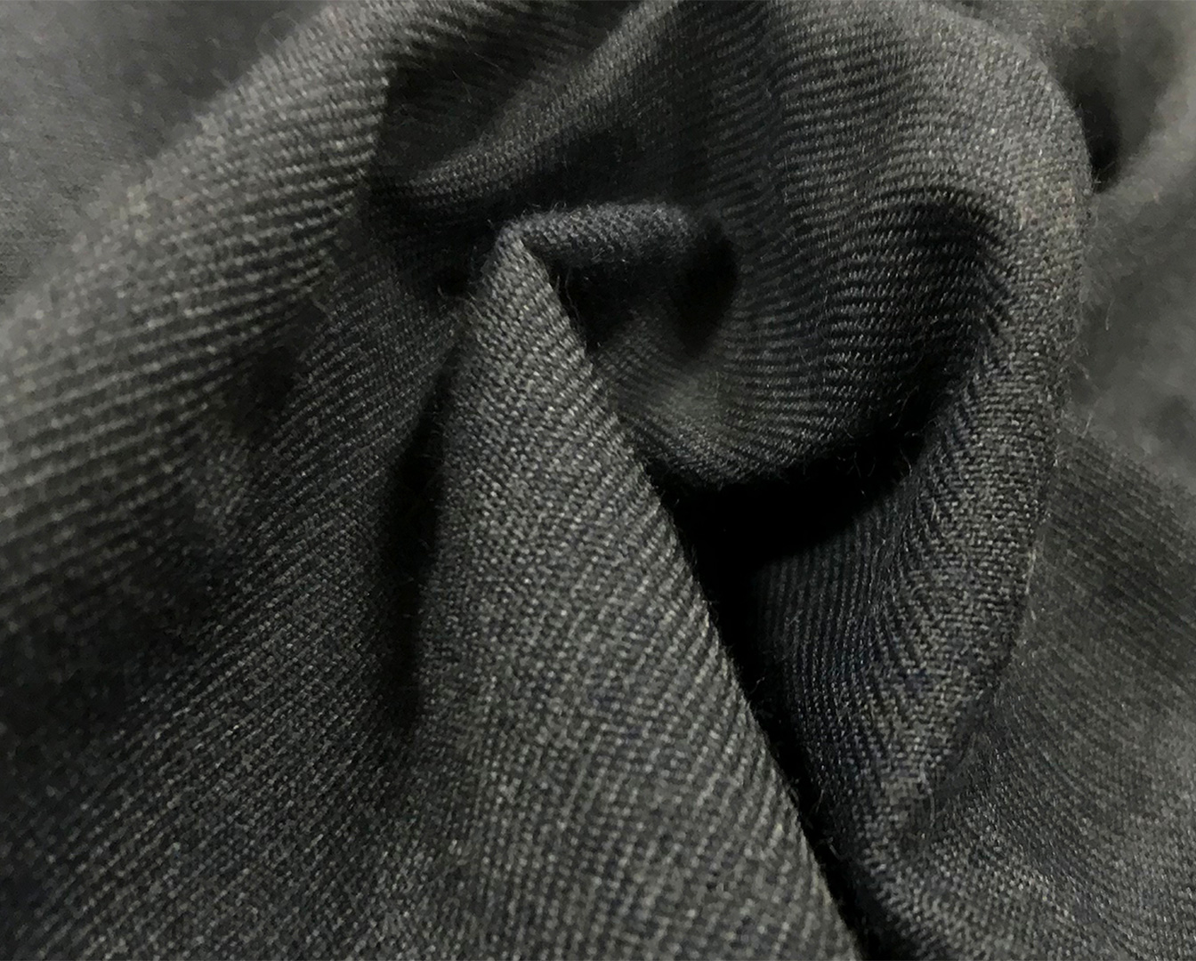 fabric AT013QZ